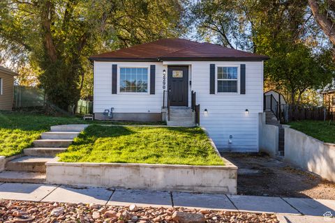 Tiny photo for 2290 E 2700 S, Salt Lake City, UT 84109 (MLS # 2118789)
