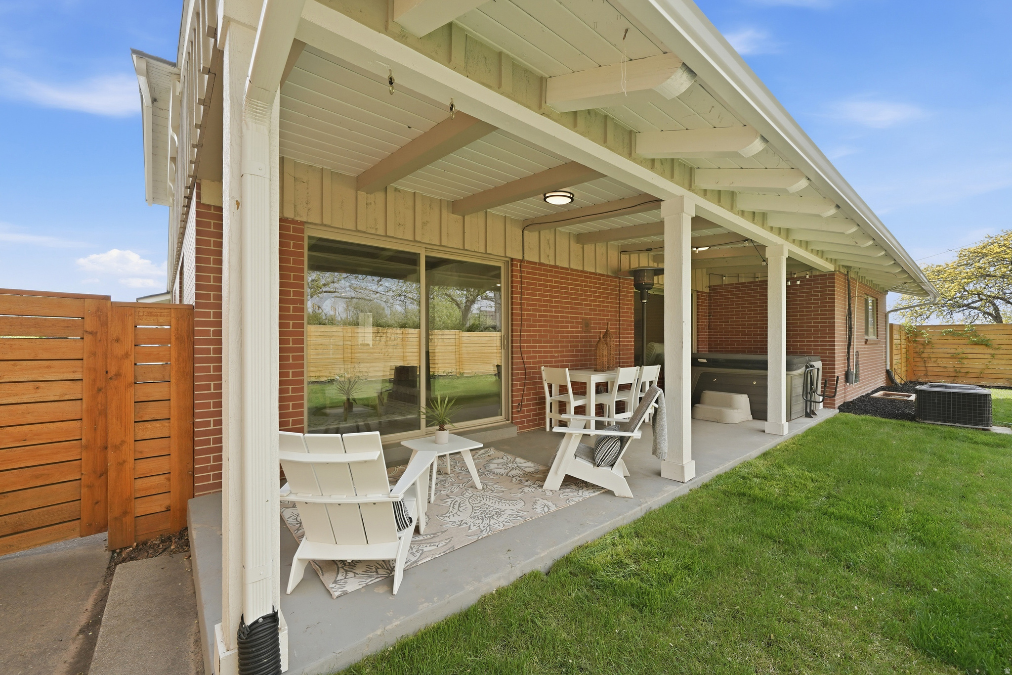 SUGAR HOUSE - Residential