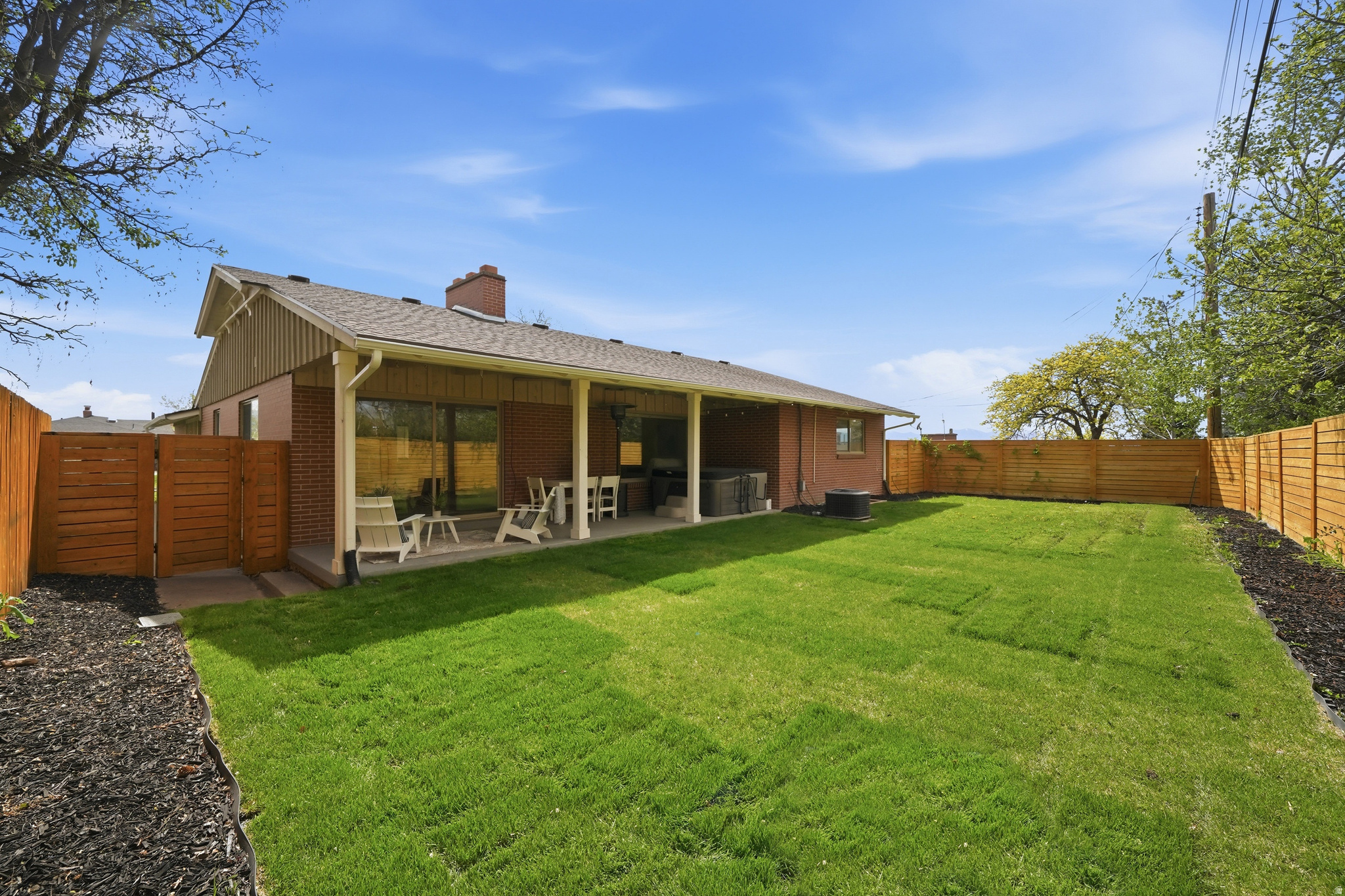 SUGAR HOUSE - Residential