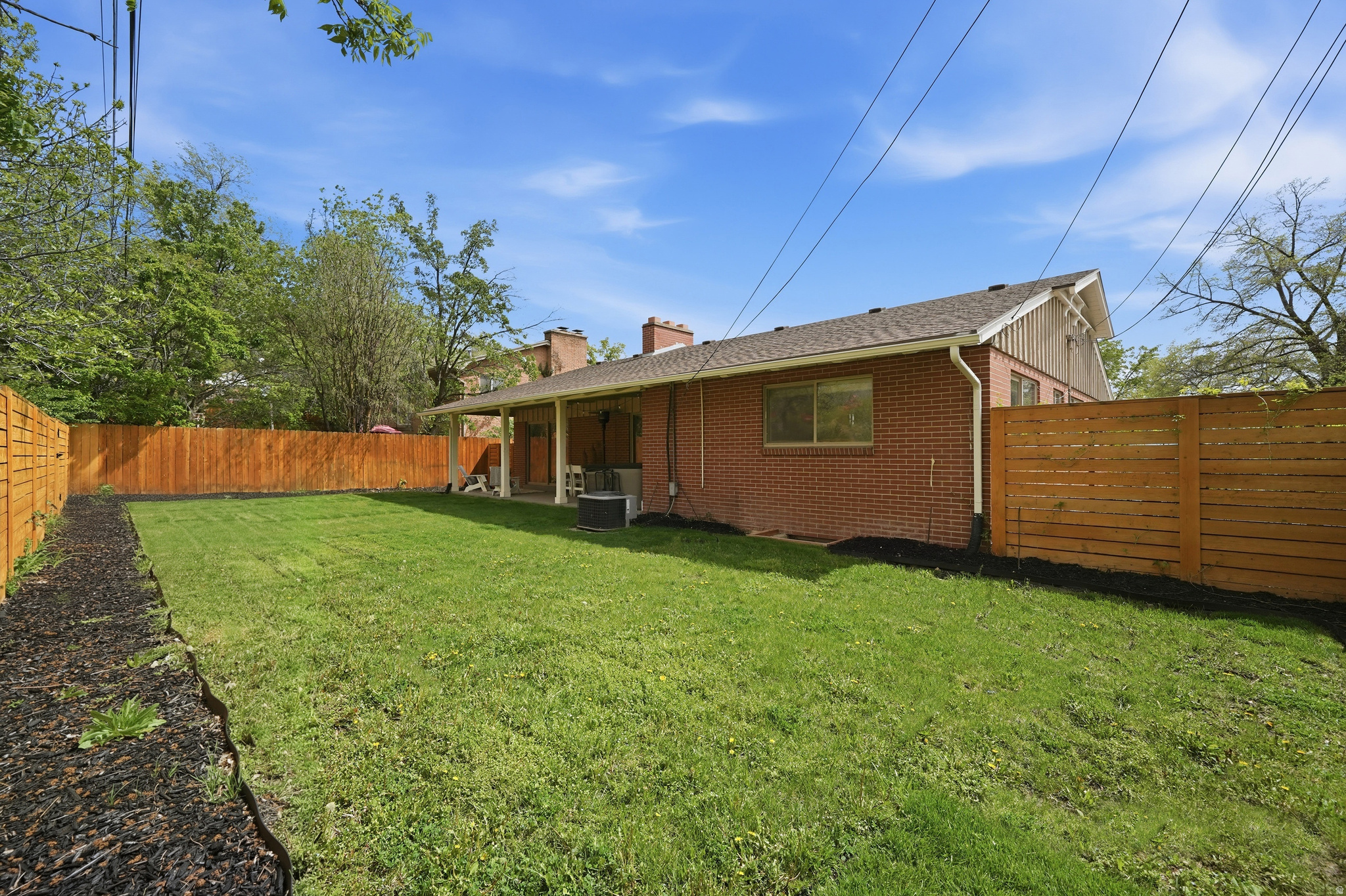 SUGAR HOUSE - Residential