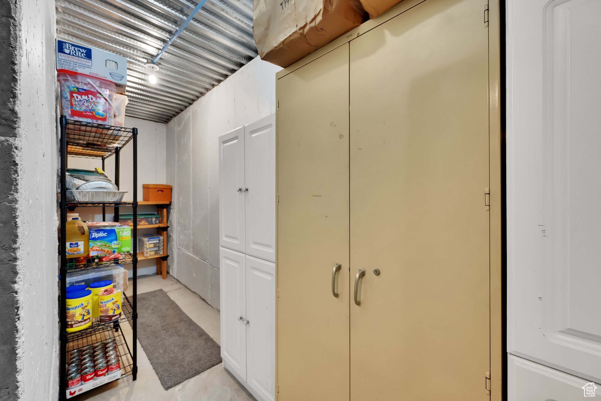 Draper (Ut Cnty), Utah 84020, United States, 7 Bedrooms Bedrooms, ,3 BathroomsBathrooms,Residential,Pending,159170