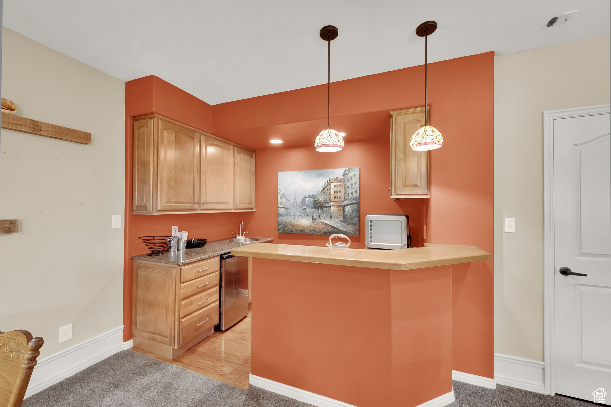 Draper (Ut Cnty), Utah 84020, United States, 7 Bedrooms Bedrooms, ,3 BathroomsBathrooms,Residential,Pending,159170