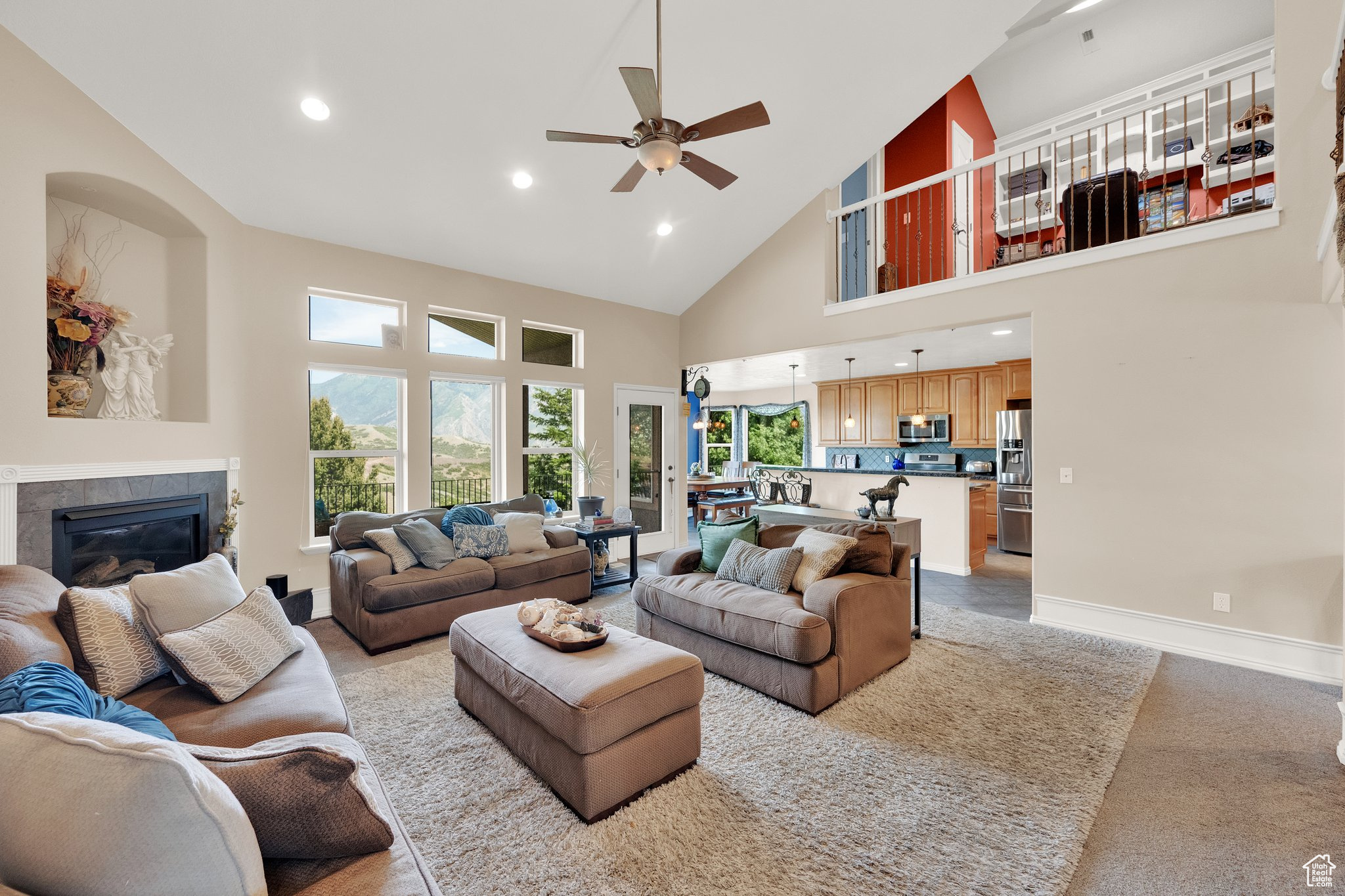 Draper (Ut Cnty), Utah 84020, United States, 7 Bedrooms Bedrooms, ,3 BathroomsBathrooms,Residential,Pending,159170