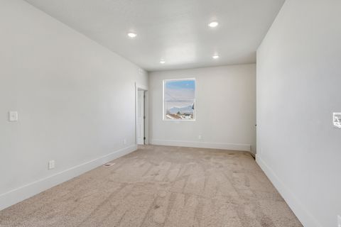 Tiny photo for 529 N HAVEN DR, Mapleton, UT 84664 (MLS # 2152280)