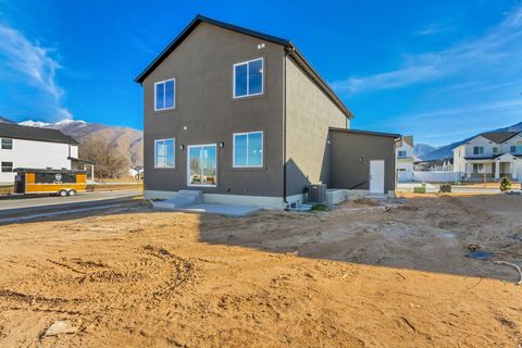 Tiny photo for 529 N HAVEN DR, Mapleton, UT 84664 (MLS # 2152280)