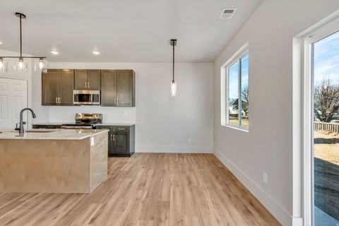 Tiny photo for 529 N HAVEN DR, Mapleton, UT 84664 (MLS # 2152280)