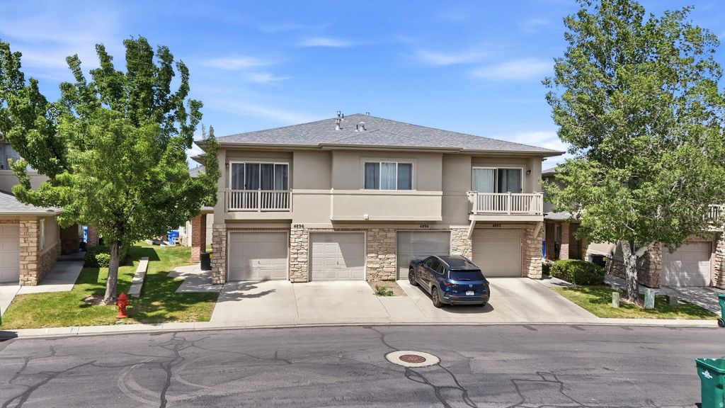 Photo of 4896 W ASPEN SPRINGS DR, Riverton, UT 84096 (MLS # 2168502)