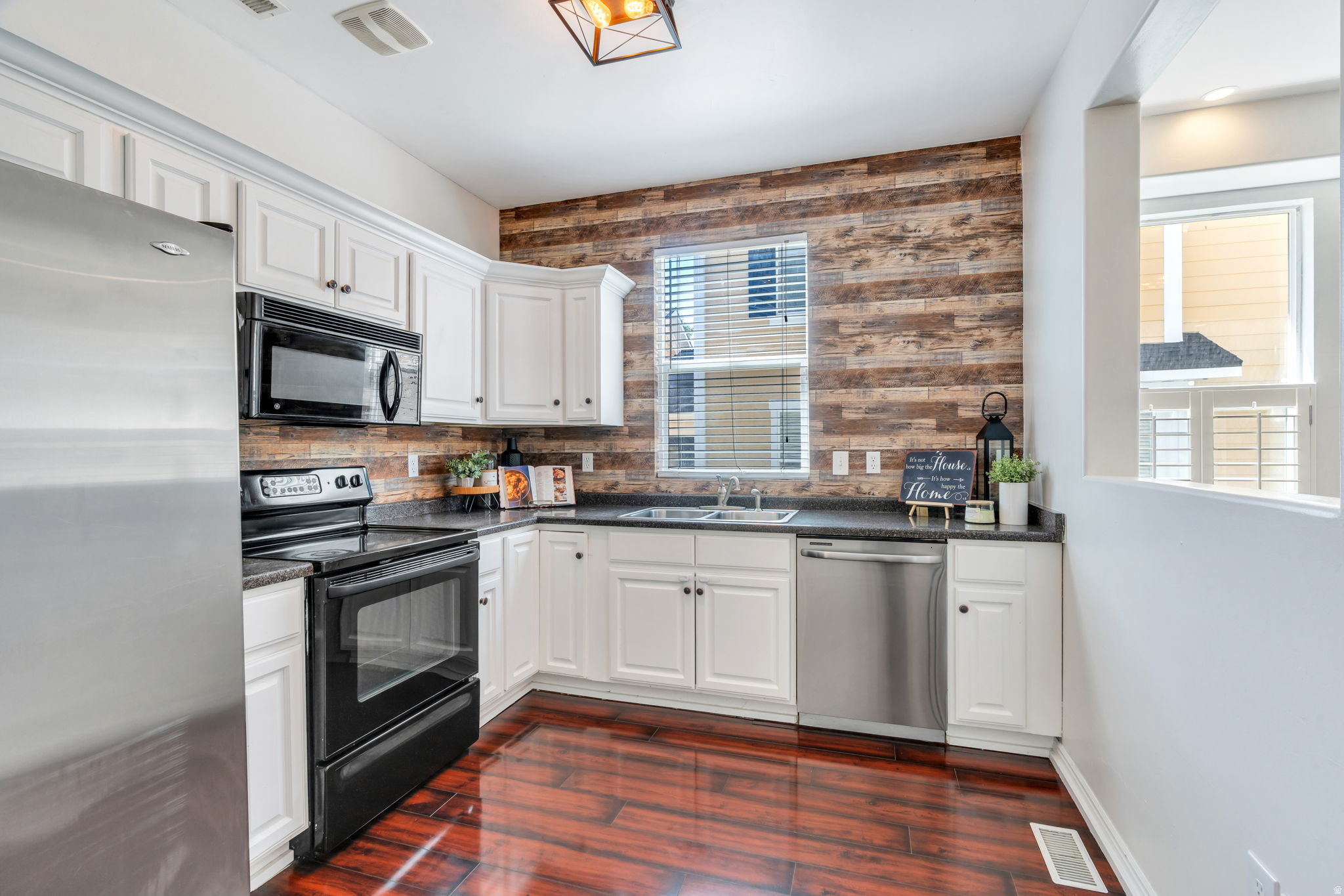 KENNECOTT - Residential