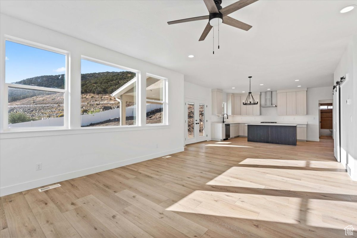 SKYLINE RIDGE - Residential