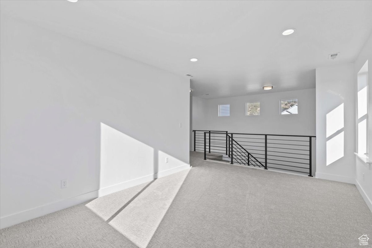 SKYLINE RIDGE - Residential