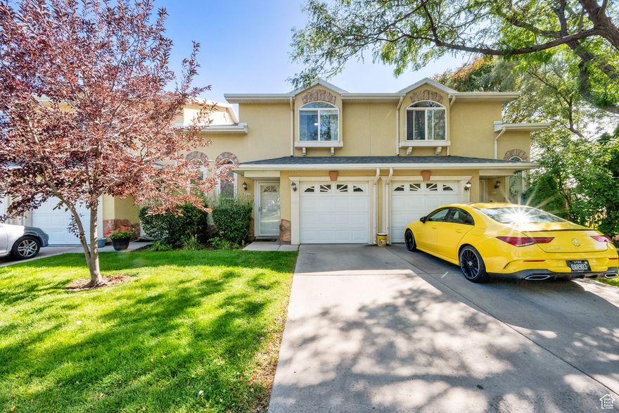 Updated Tuscany townhome with modern finishes, fresh paint, and new flooring. Features an open layout, stylish kitchen with stainless appliances, and spacious bedrooms. Move-in ready with private patio and garage, great location near shopping and freeway access, and of course the pool!