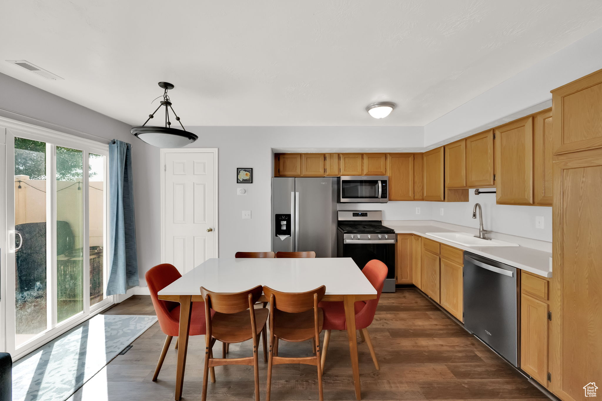 TUSCANY TOWNHOMES PH - Residential