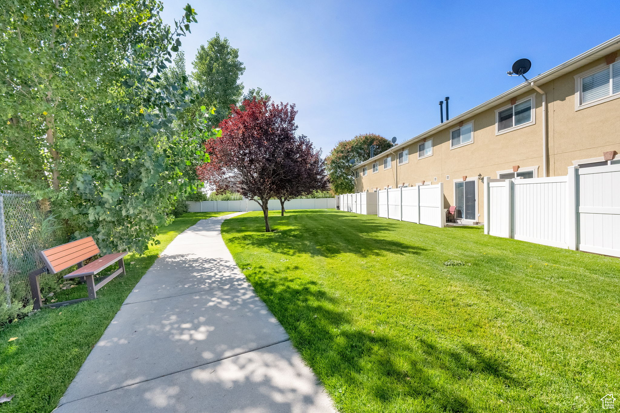 TUSCANY TOWNHOMES PH - Residential