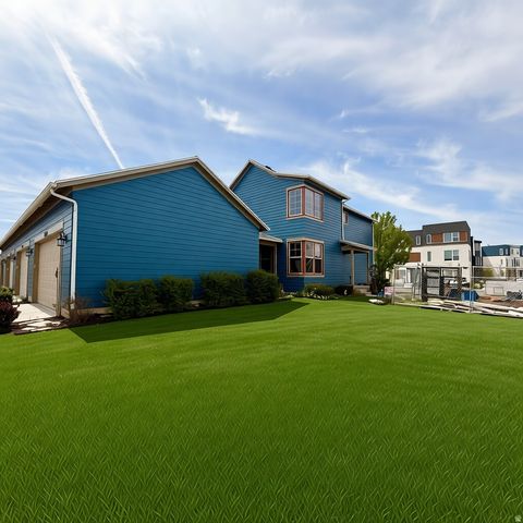 Photo of 10463 S OQUIRRH LAKE RD, South Jordan, UT 84009 (MLS # 2150792)