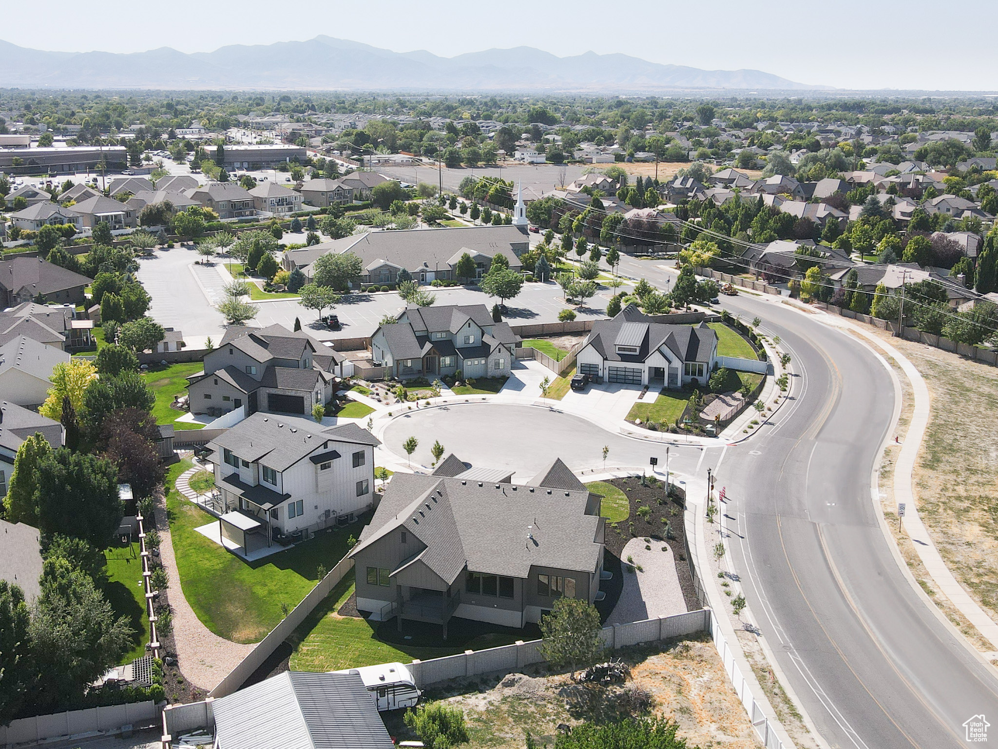 CASTELLO ESTATES - Residential