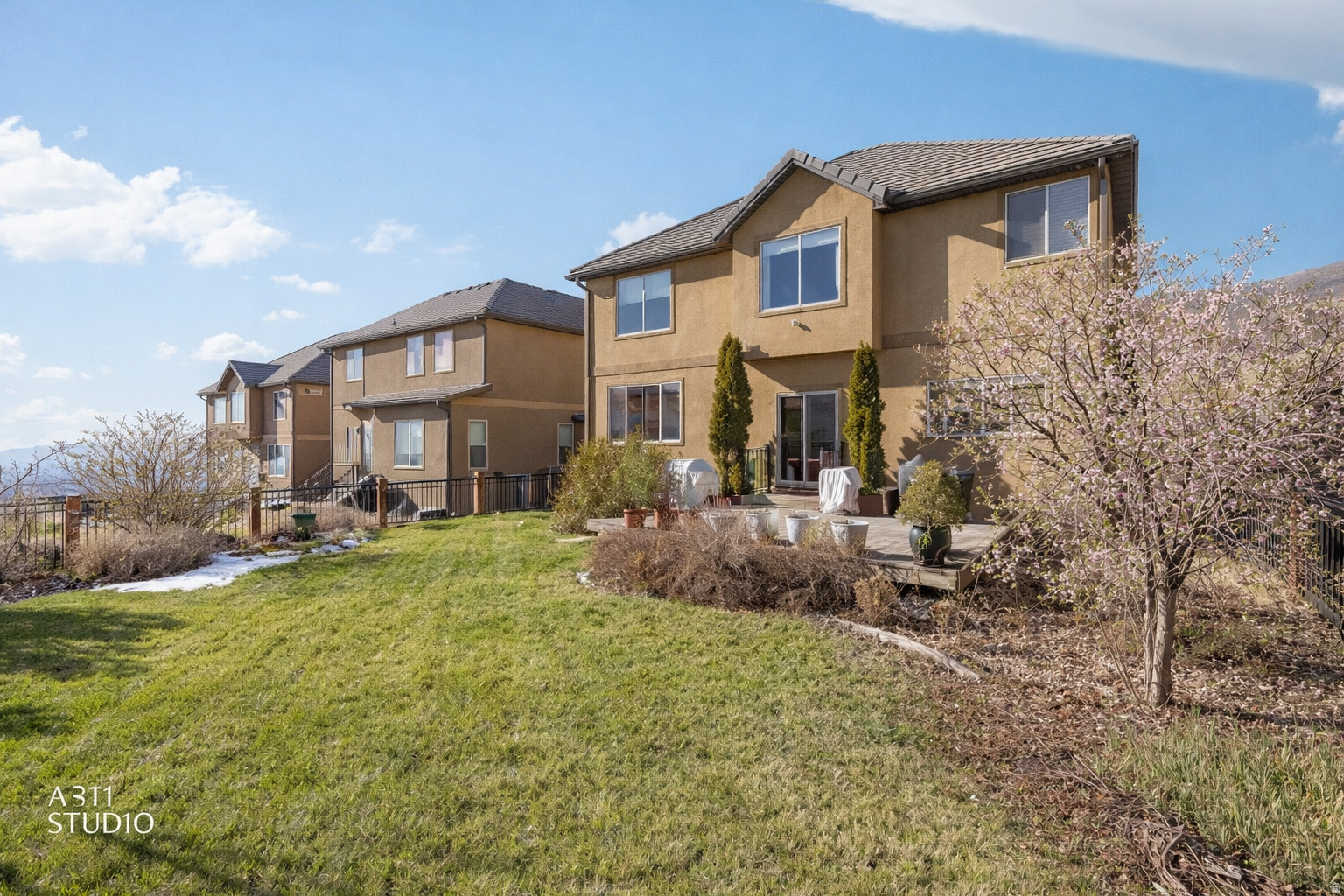 MAPLE HOLLOW 10 11 1 - Residential