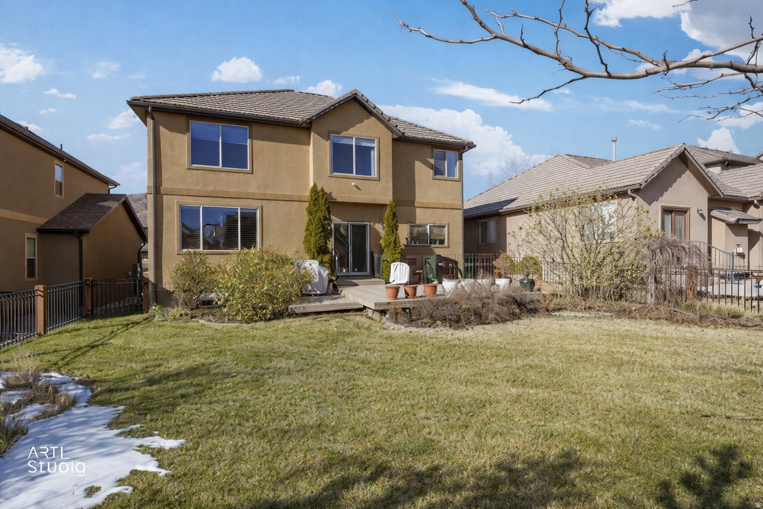 MAPLE HOLLOW 10 11 1 - Residential