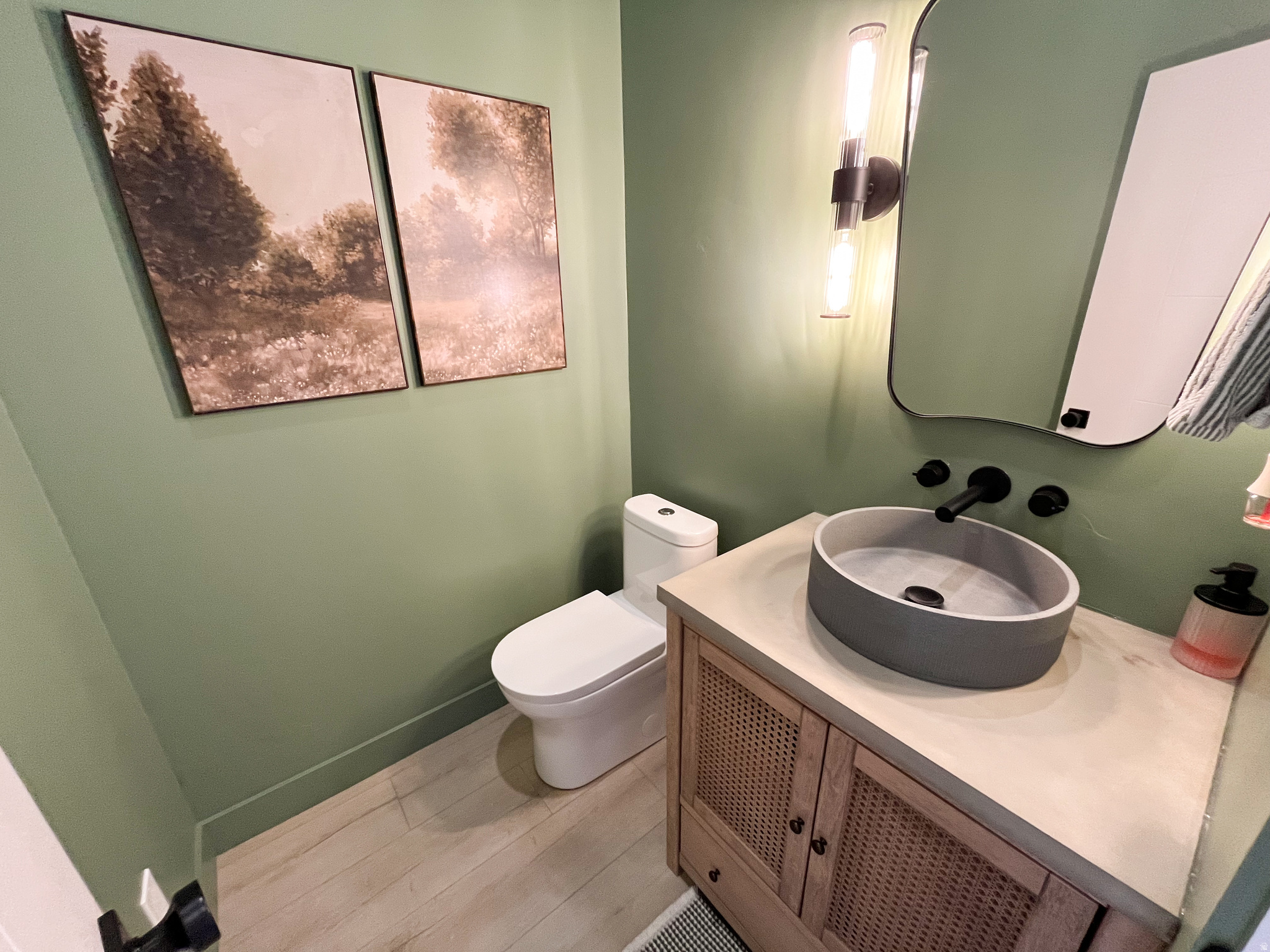 RIVER ROCK - Residential