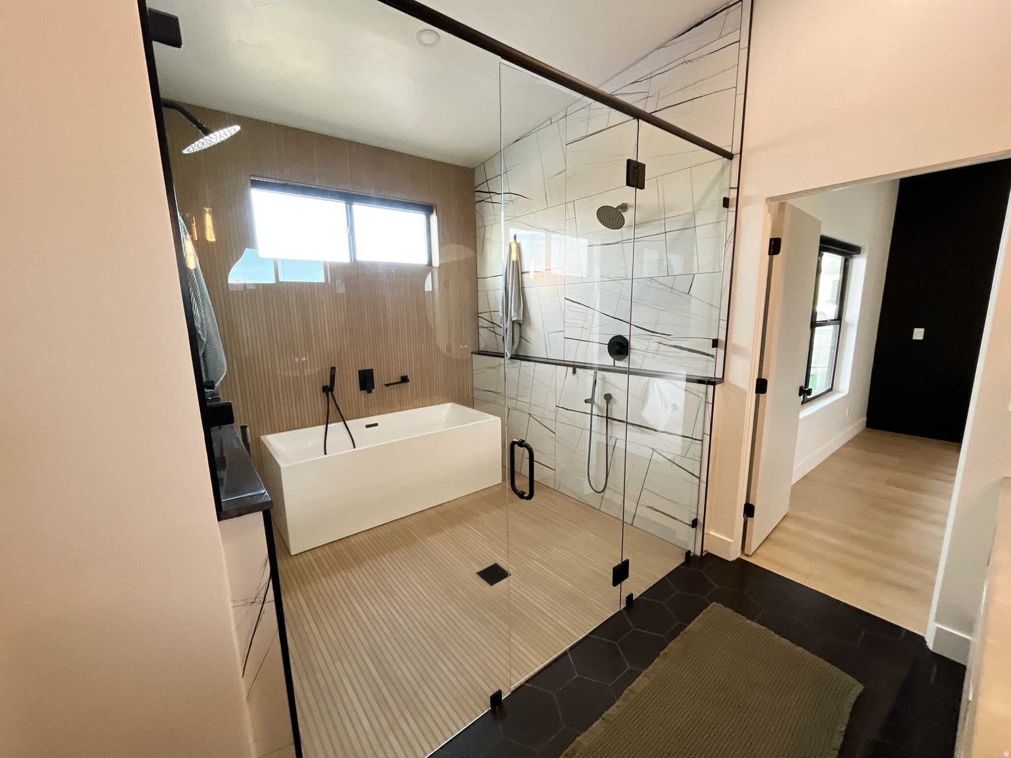 RIVER ROCK - Residential