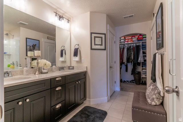 SKY RIDGE TOWNHOMES - Residential