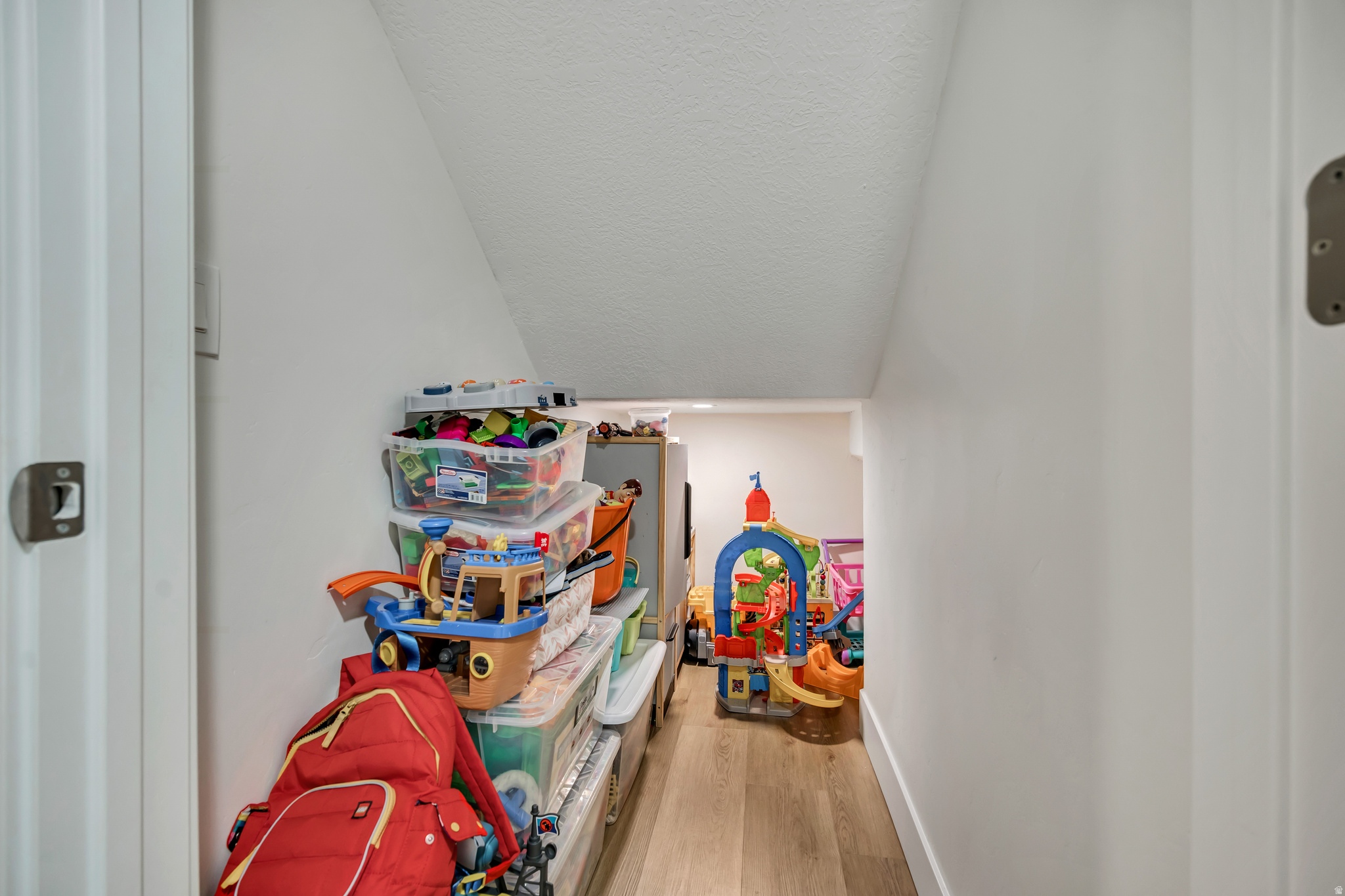 BINGHAM COURT - Residential