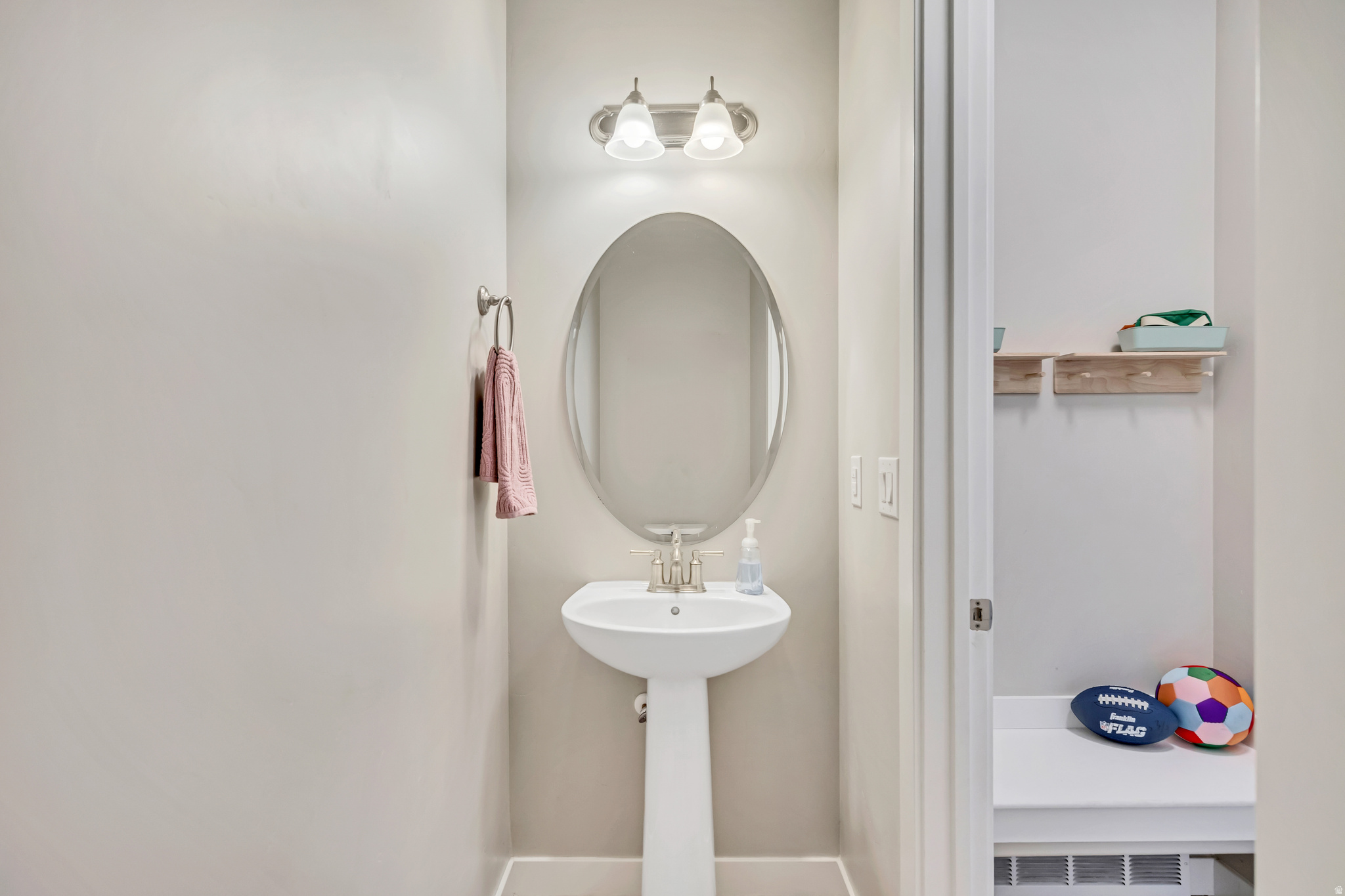 BINGHAM COURT - Residential