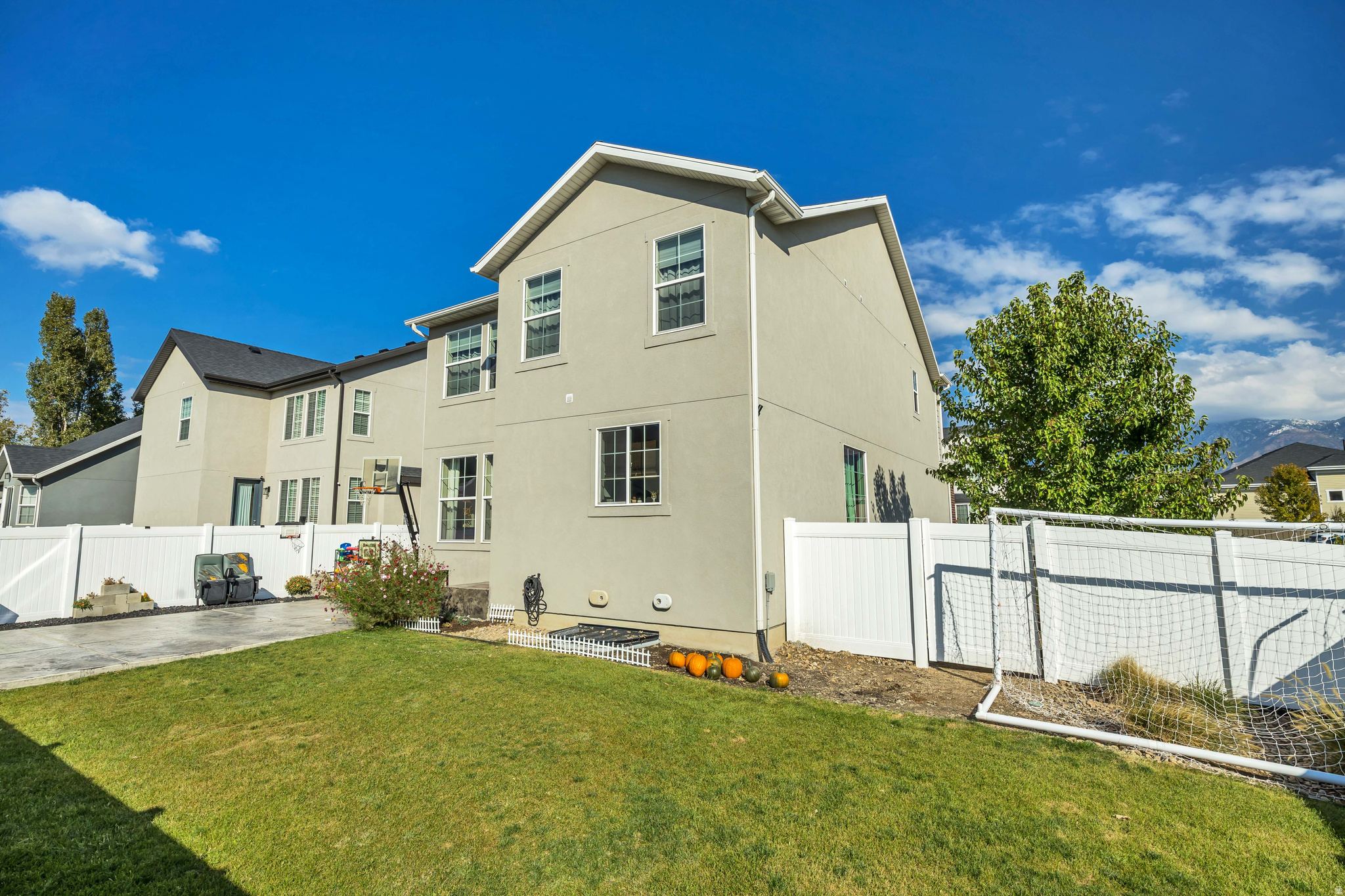 BINGHAM COURT - Residential