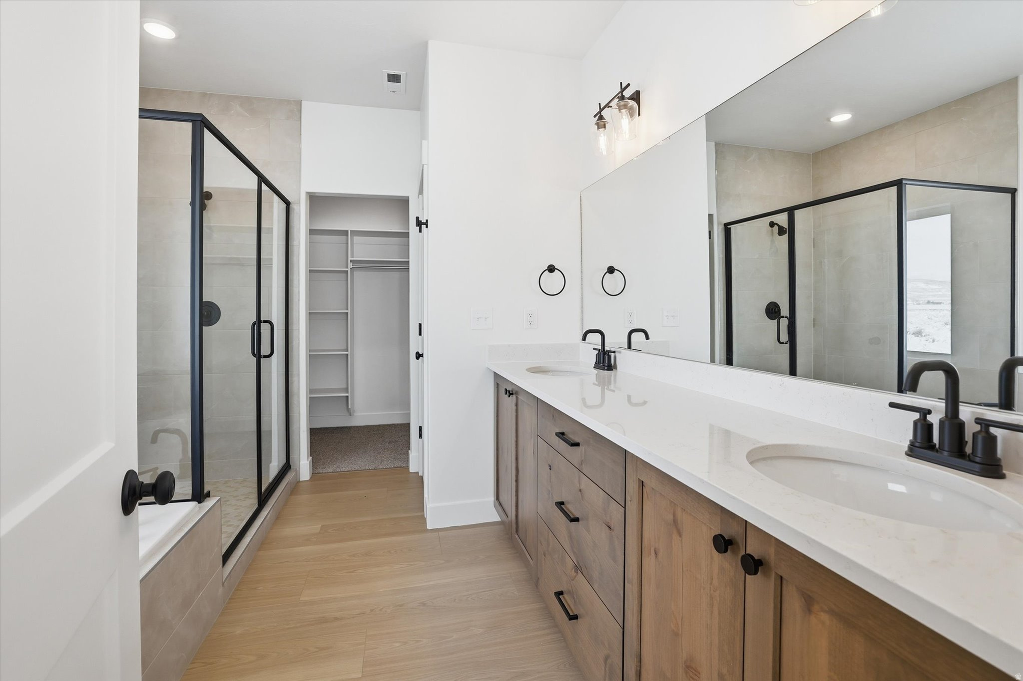 SUNSET VISTA - Residential