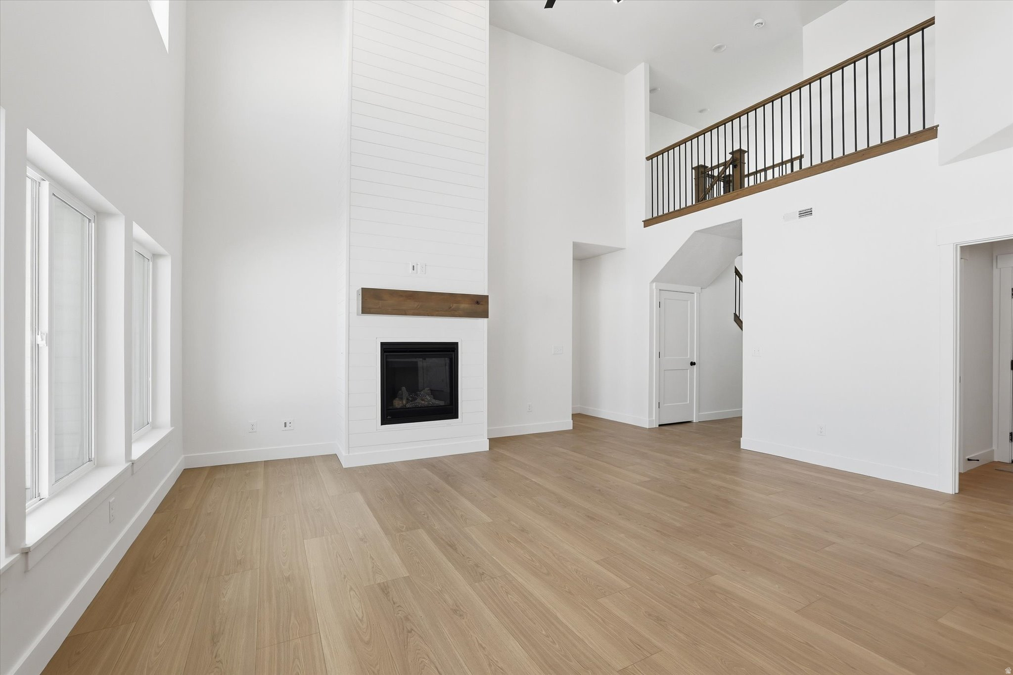 SUNSET VISTA - Residential