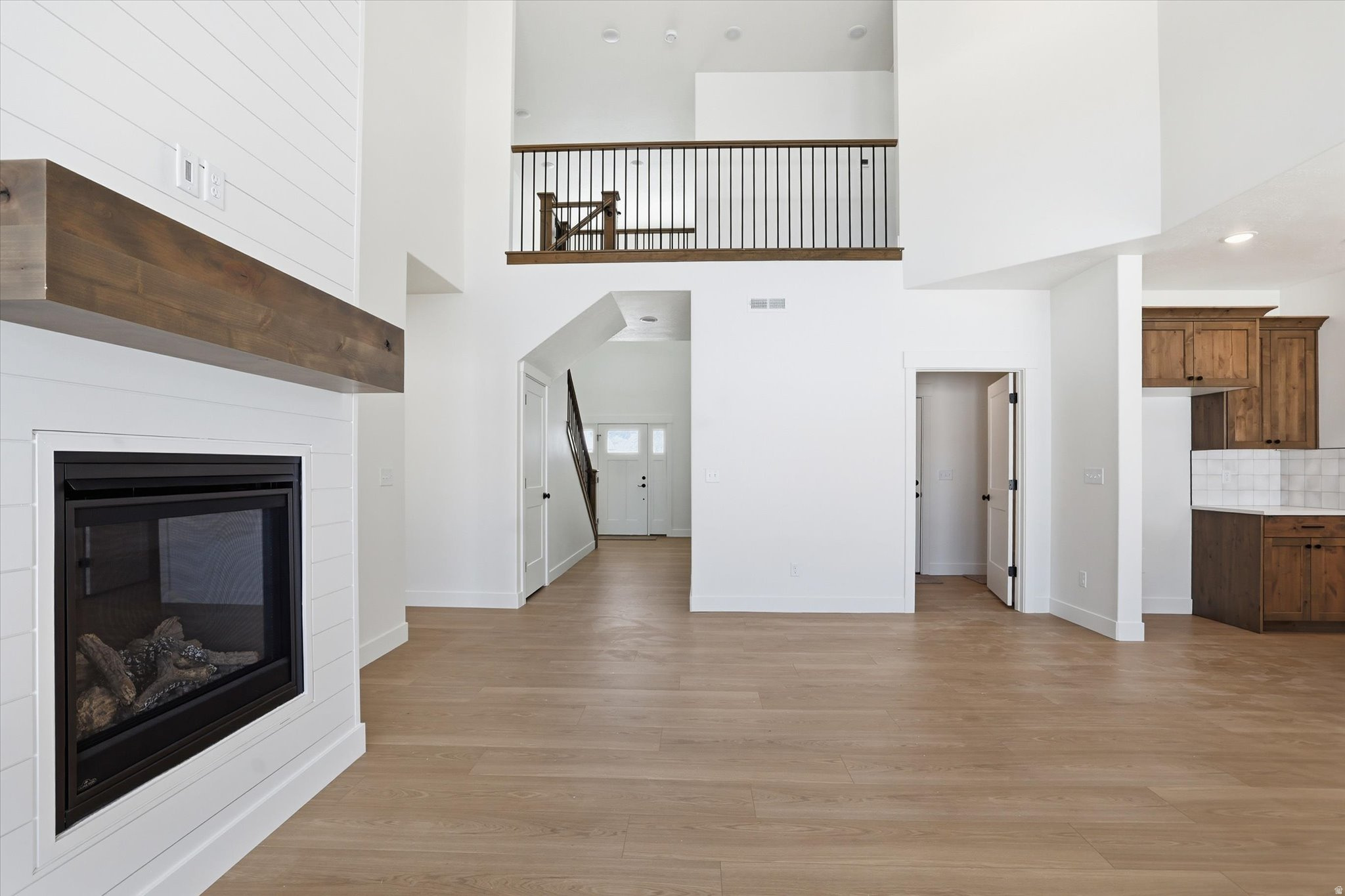 SUNSET VISTA - Residential