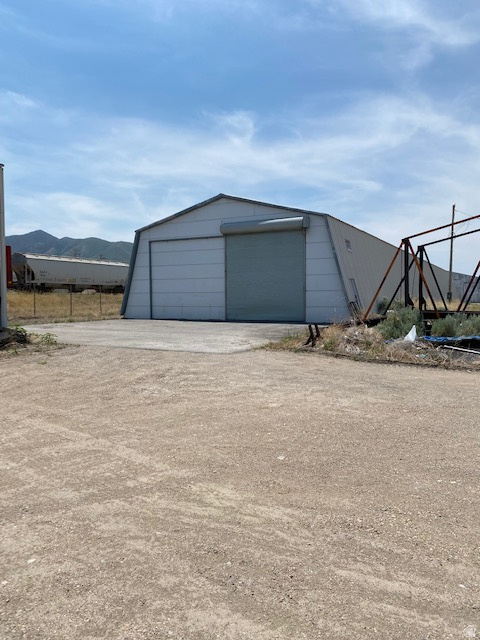 View of outdoor structure with a mountain view