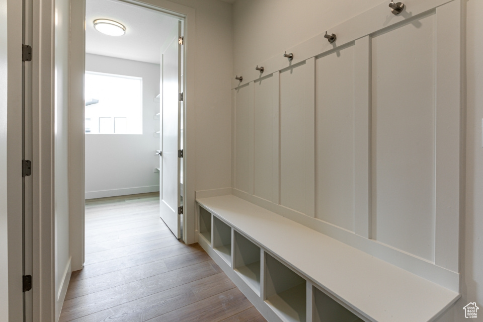 South Jordan, Utah 84095, United States, 4 Bedrooms Bedrooms, ,4 BathroomsBathrooms,Residential,Active,23510