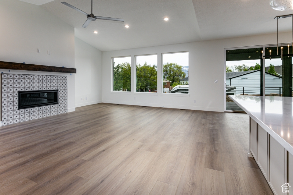 South Jordan, Utah 84095, United States, 4 Bedrooms Bedrooms, ,4 BathroomsBathrooms,Residential,Active,23510