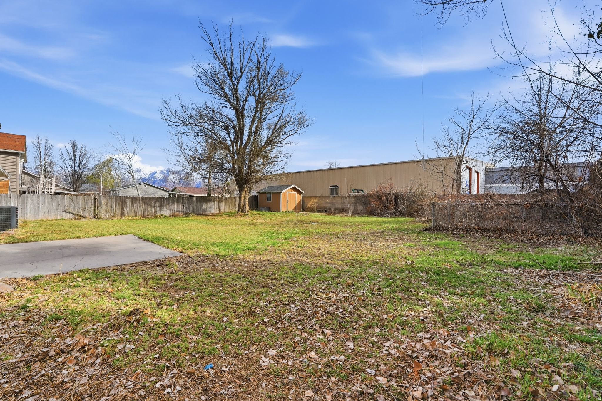 MEADOWS - Residential