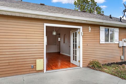 Tiny photo for 1275 W 8830 S, West Jordan, UT 84088 (MLS # 2142951)