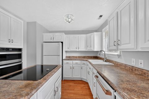 Tiny photo for 1275 W 8830 S, West Jordan, UT 84088 (MLS # 2142951)