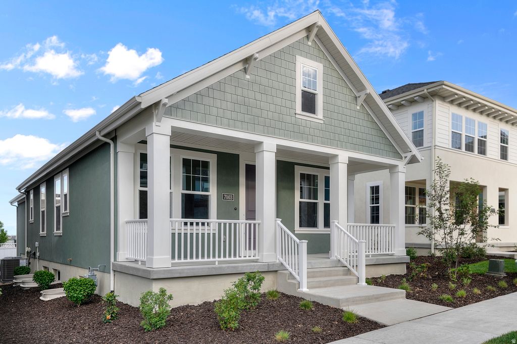 Photo of 7003 W GRANBURY DR, South Jordan, UT 84009 (MLS # 2122730)