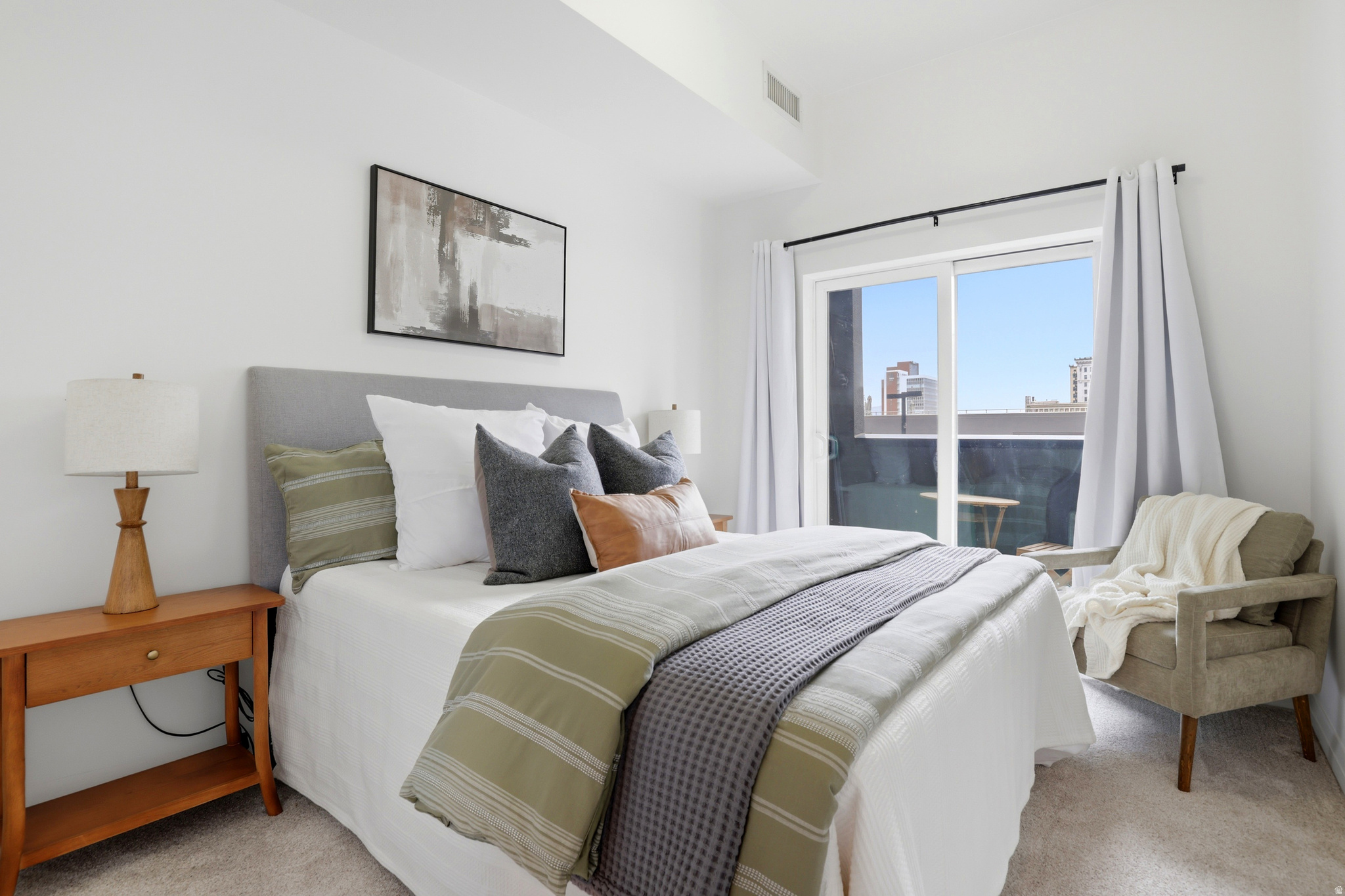THE METRO - Residential