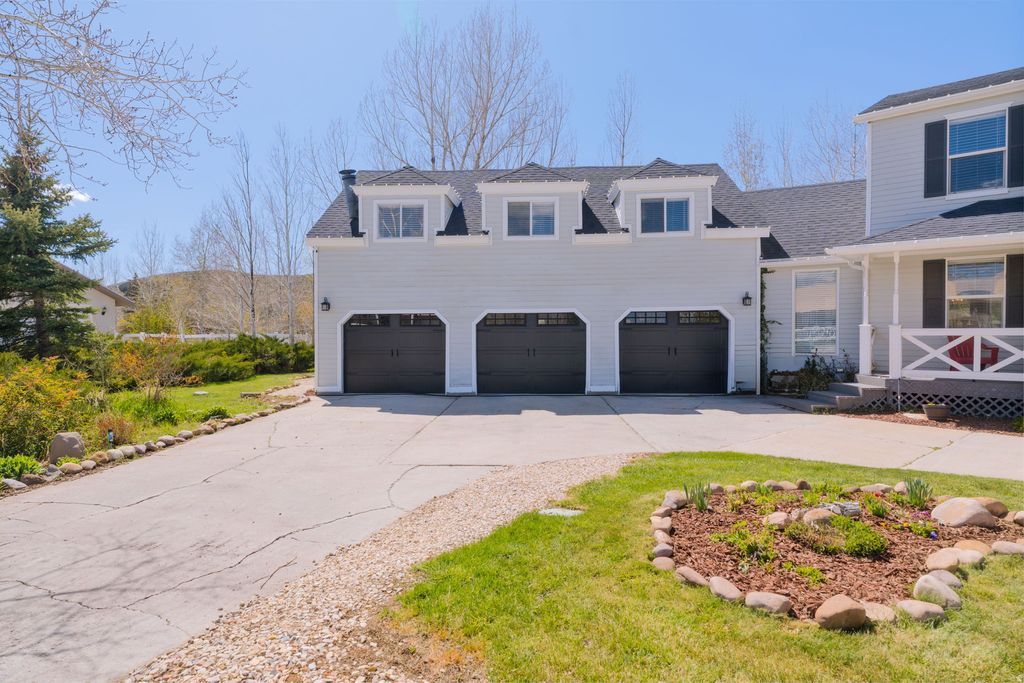 Photo of 1620 S OAK LN, Francis, UT 84036 (MLS # 2156225)