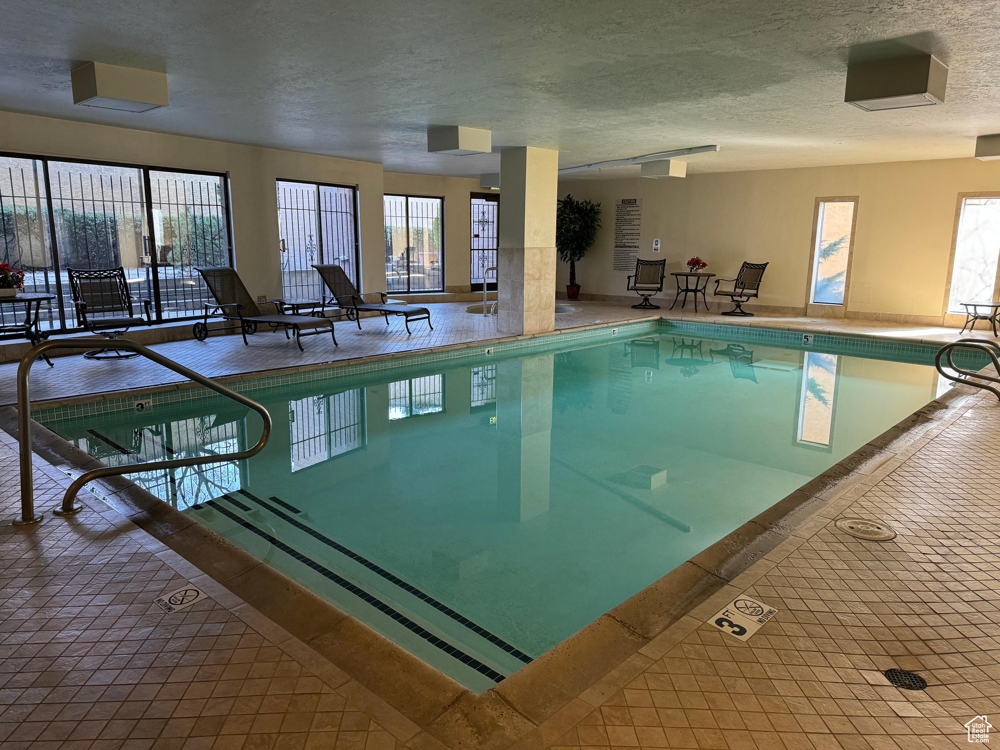 TREVI TOWERS CONDM - Residential