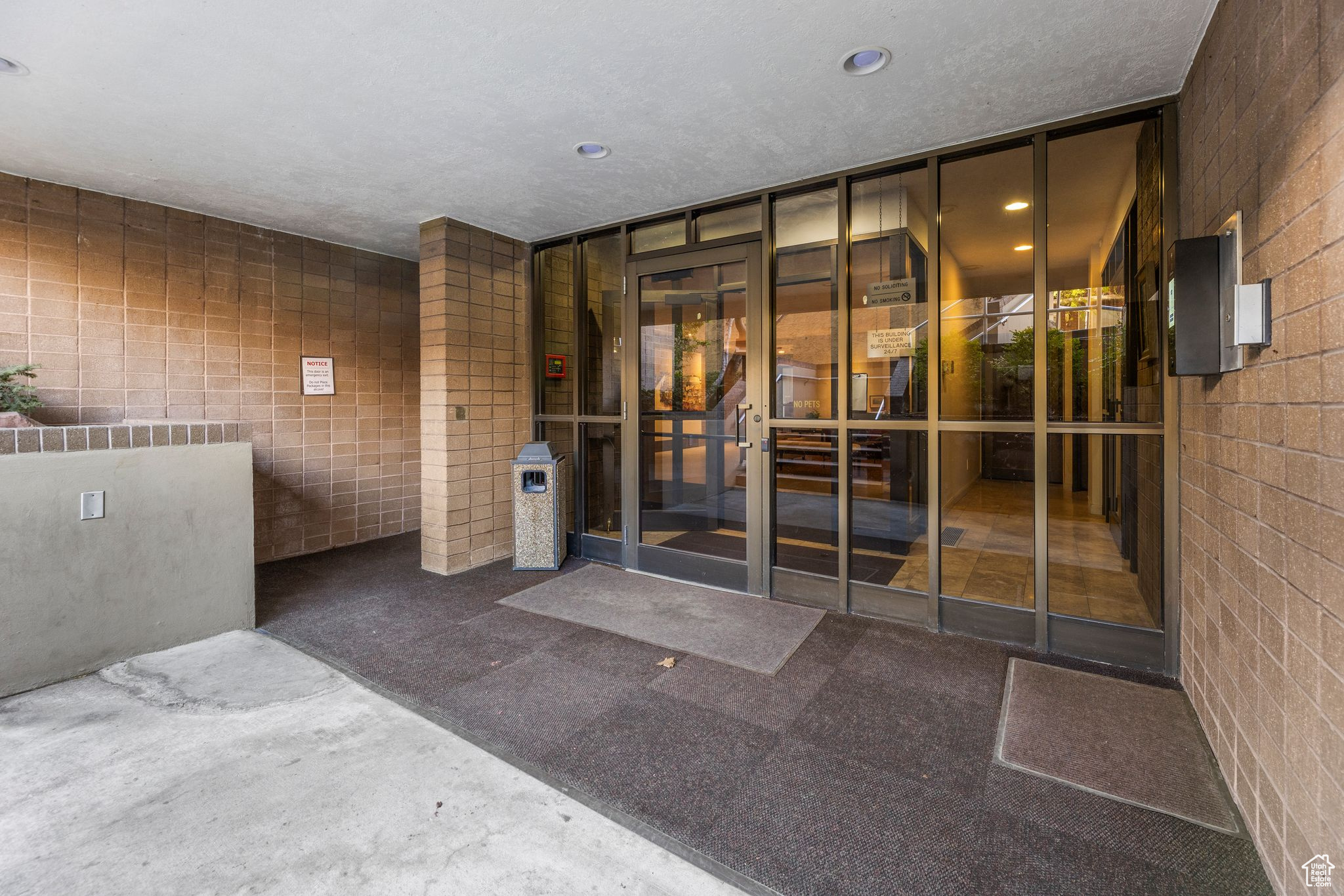 TREVI TOWERS CONDM - Residential