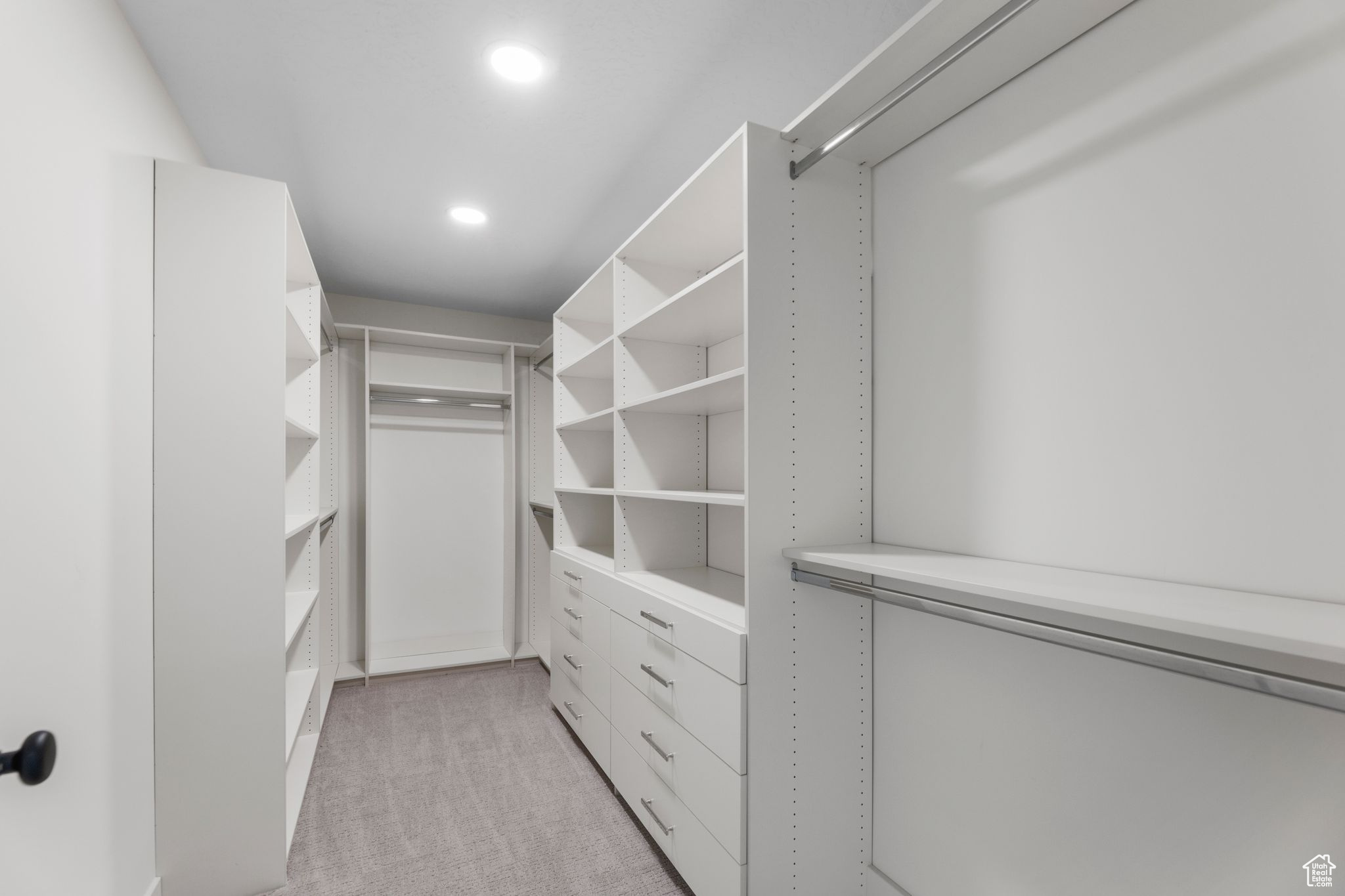 TREVI TOWERS CONDM - Residential