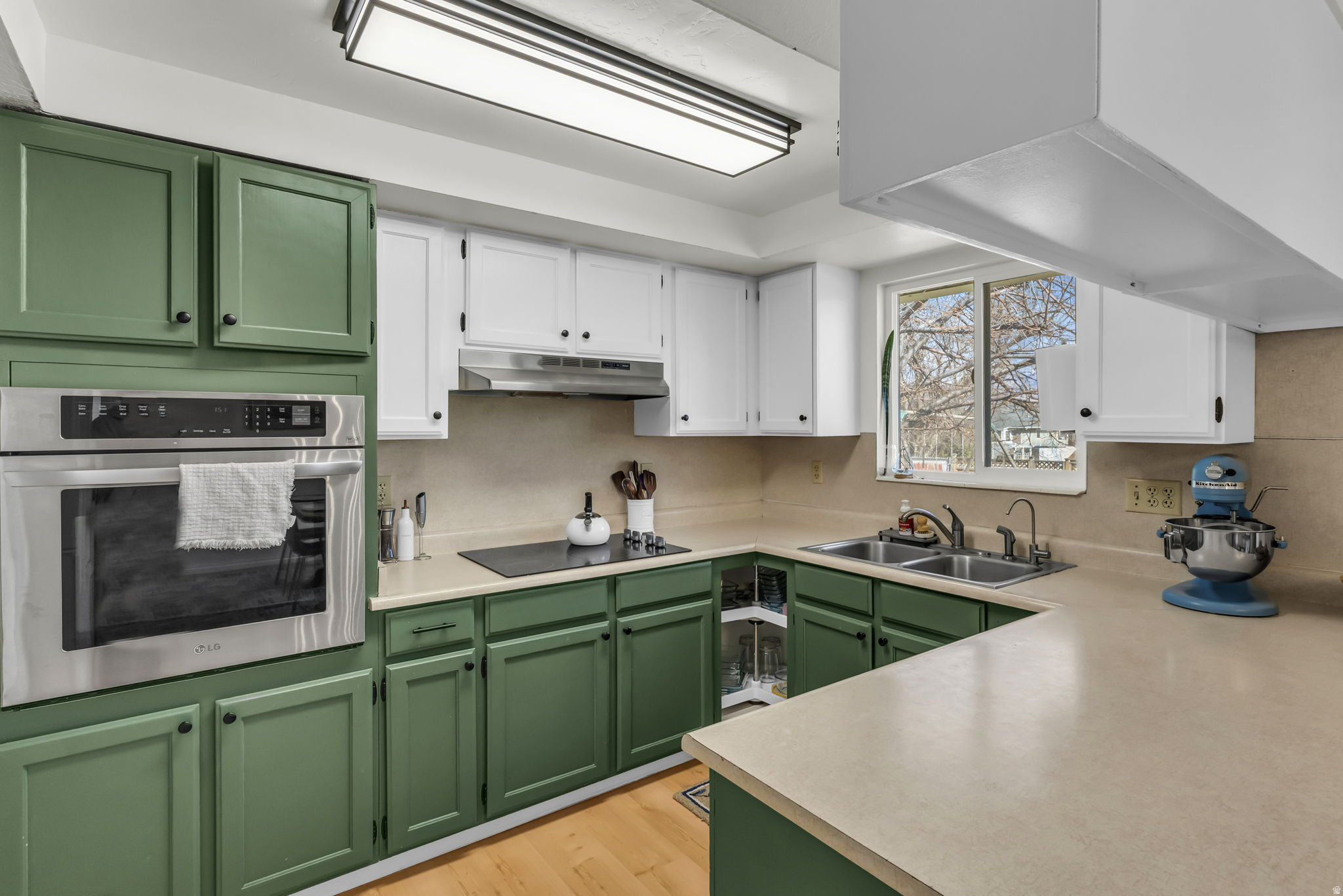 EDGEWOOD - Residential