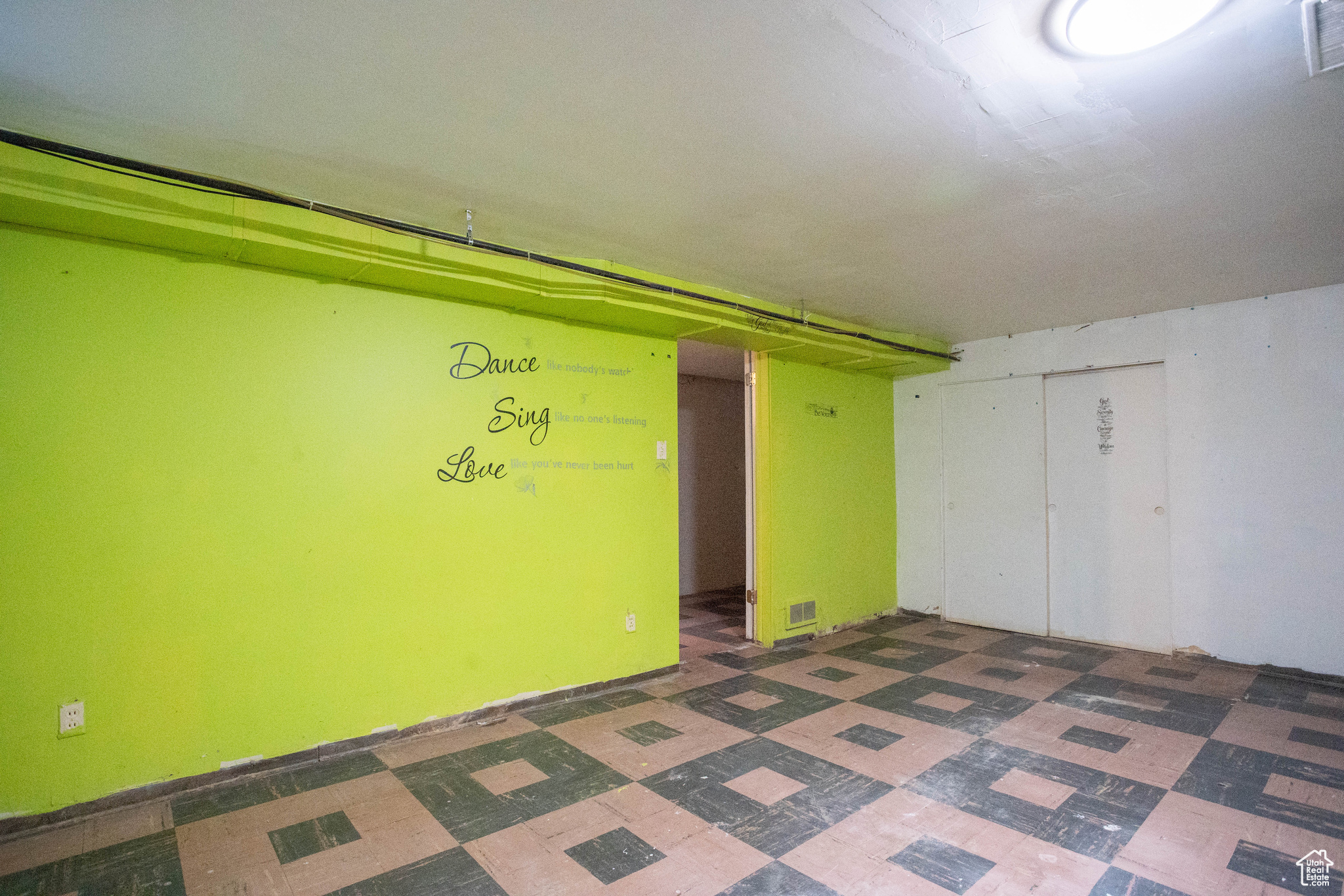 EPHRAIM - Residential