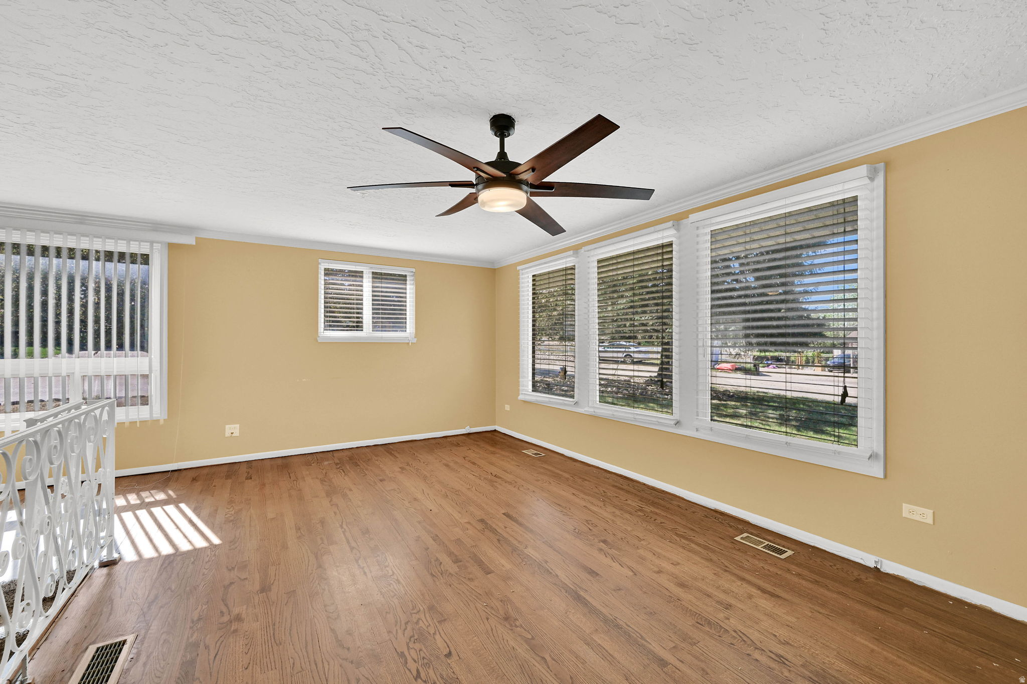 HALVERSON - Residential