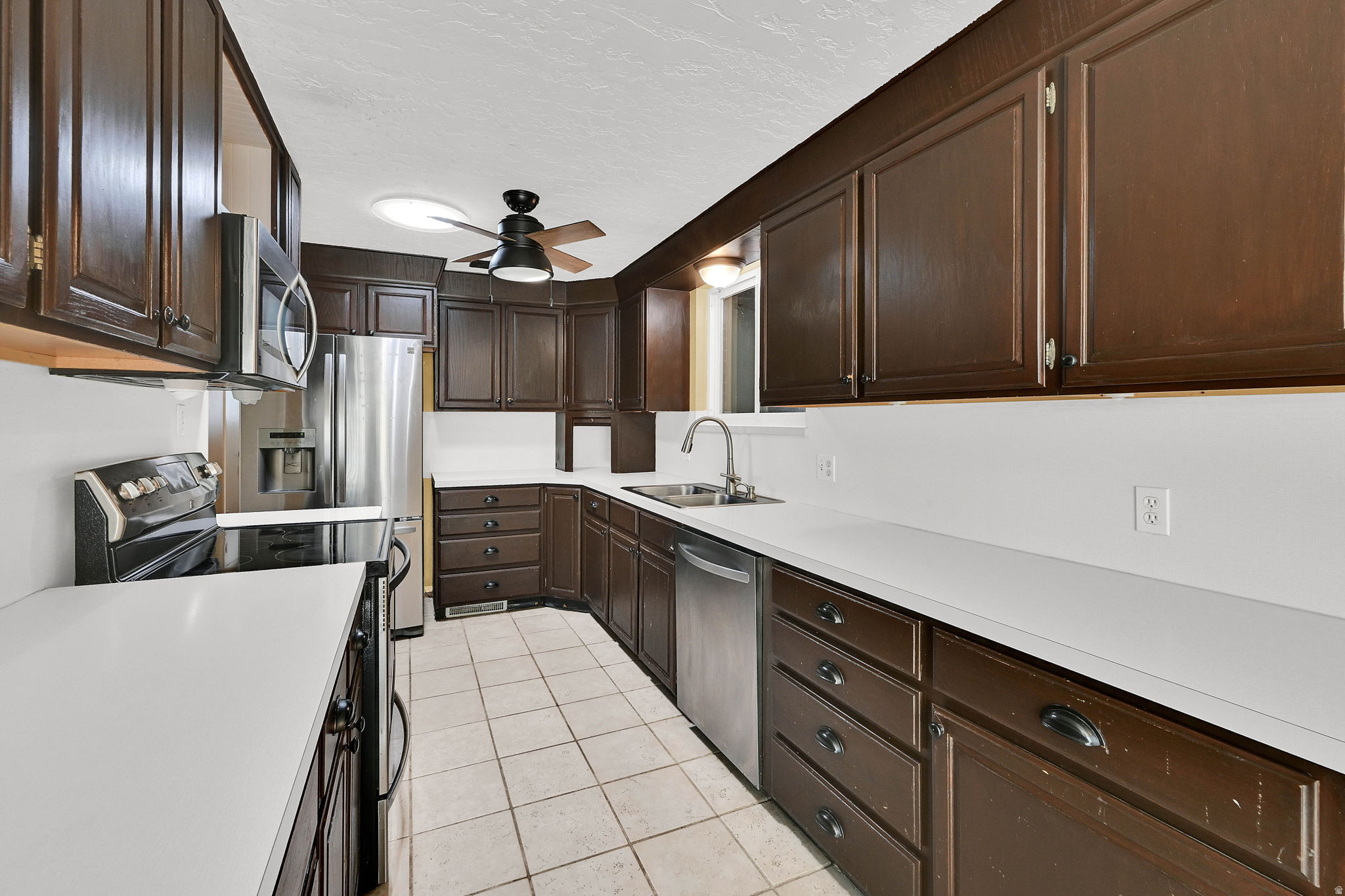 HALVERSON - Residential