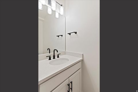 Tiny photo for 866 CAHOON CIR, Ogden, UT 84401 (MLS # 2125486)