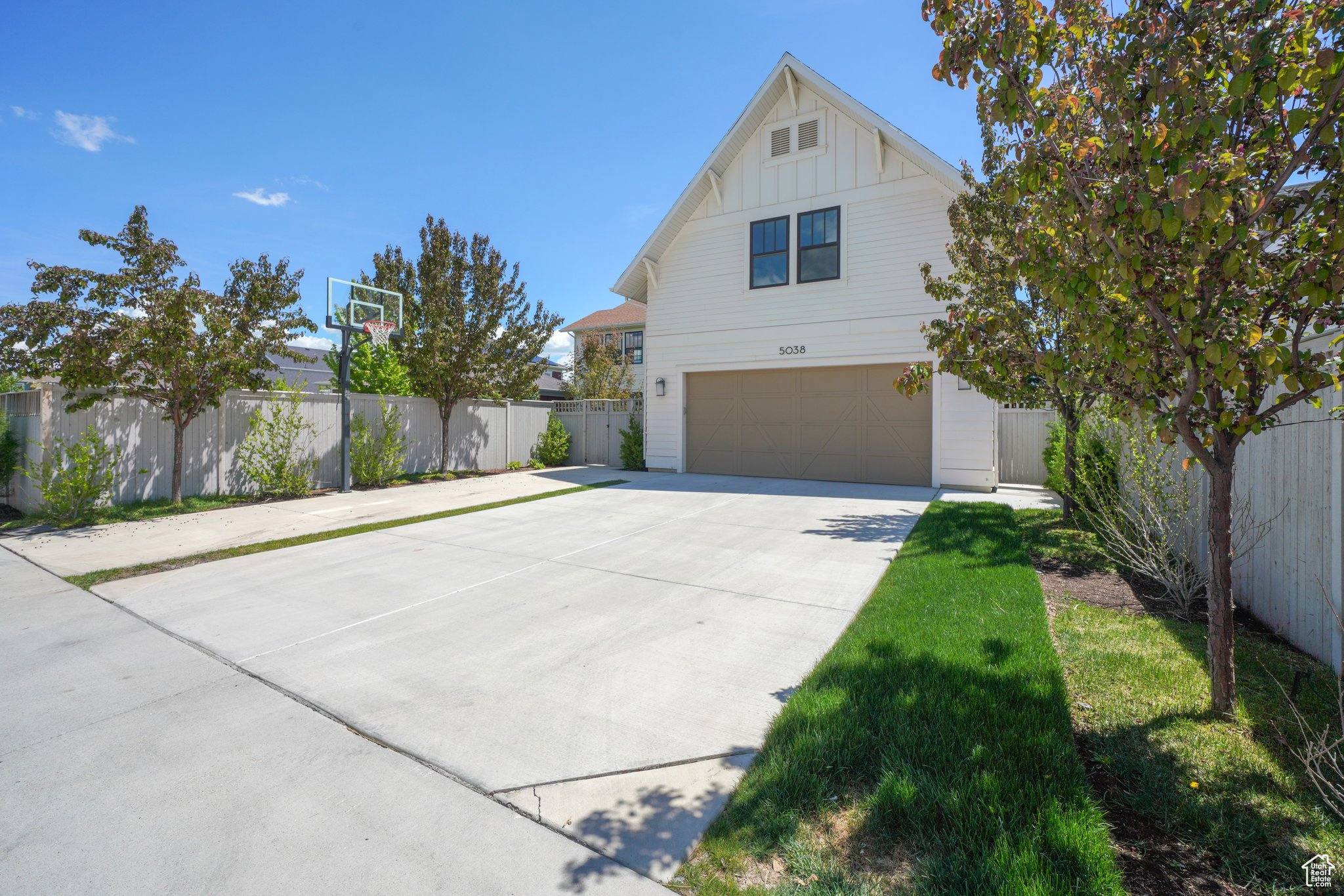 5038 W Lake Ave, South Jordan, Utah image 48