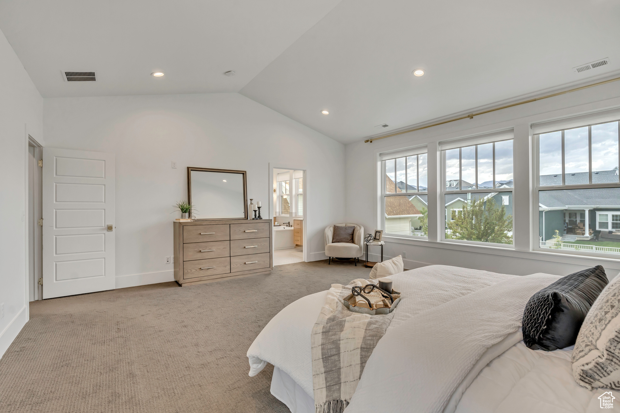 DAYBREAK - Residential