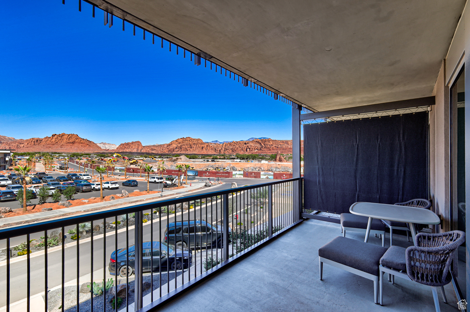 BLACK DESERT RESORT - Residential